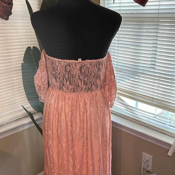 Maternity gown - Picture 5 of 5